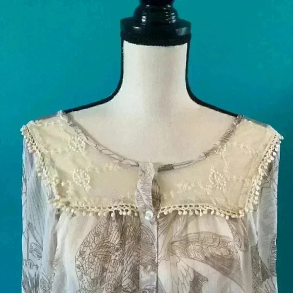 ⭐️ American rag cie sheer blouse in size medium - Image 3