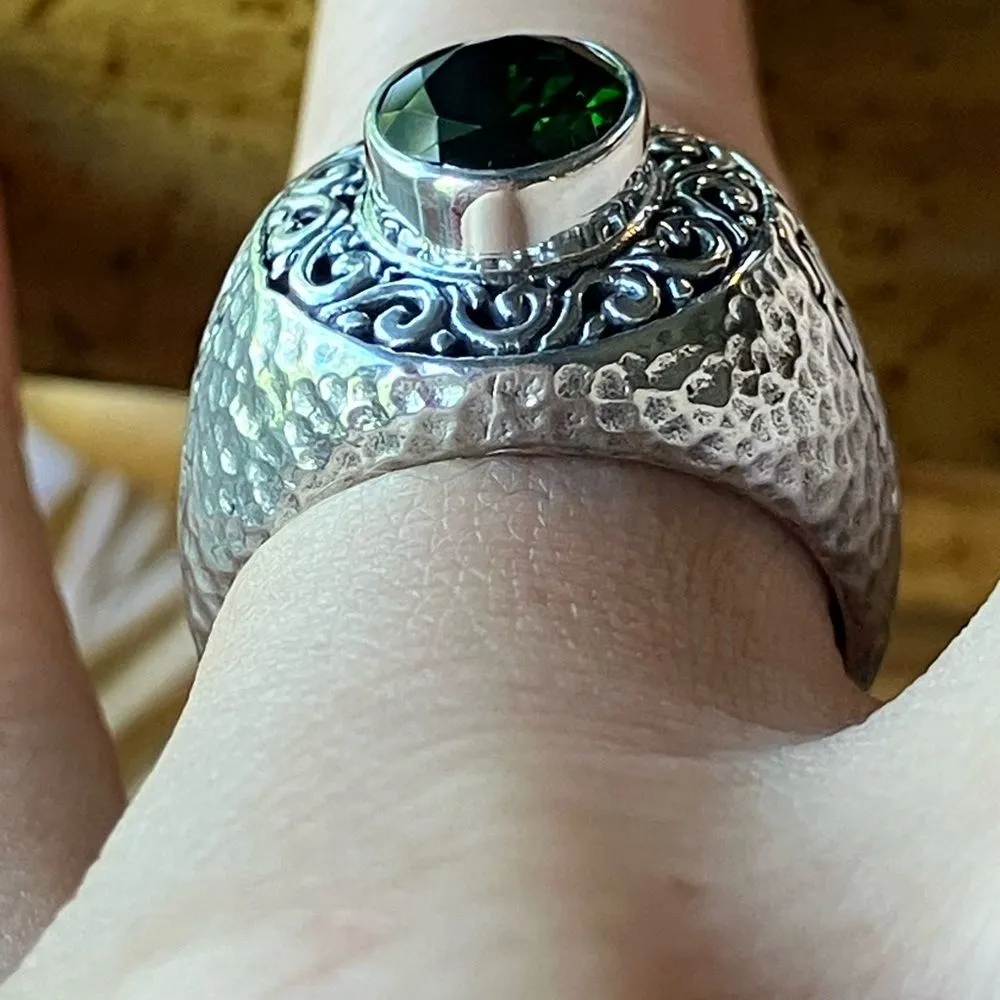 Natural Chrome Diopside Sterling Silver Hammered Ring Size 6 - Image 2