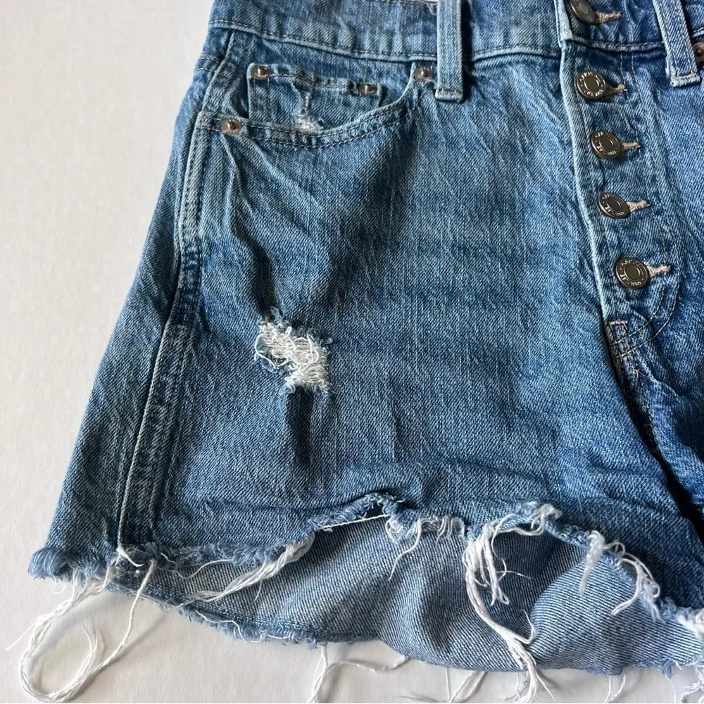 Gap denim button fly high rise cheeky shorts size 0/25 - Image 4