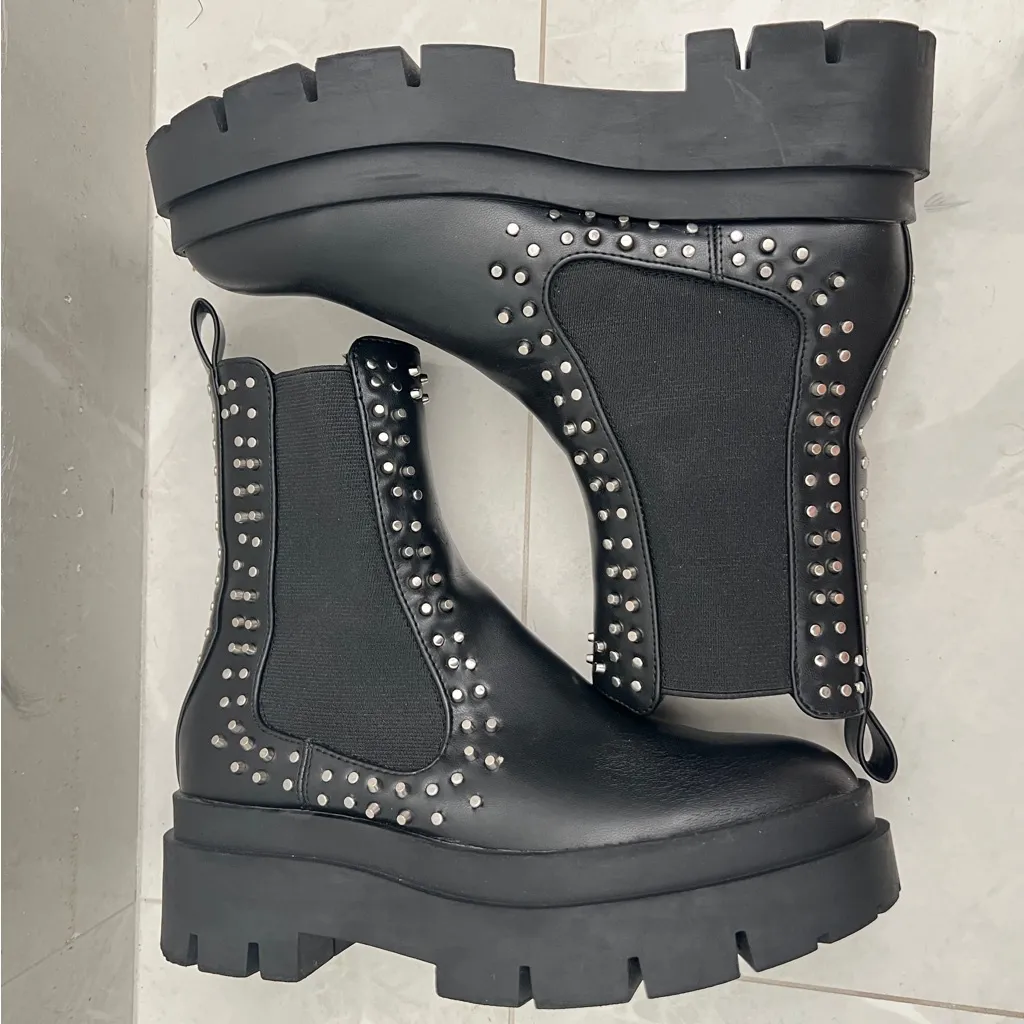 ZARA Black Vegan Leather Studded combat Chelsea Boots Ankle Moto 36EU 6US NEW - Image 4