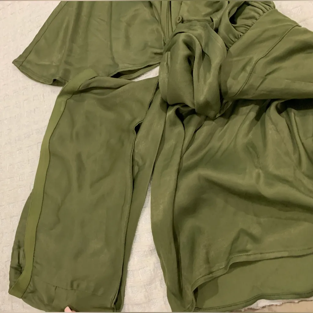 REVOLVE X Michael Costello Olive Selene One Shoulder Romper, Size Medium. NWT! - Image 9