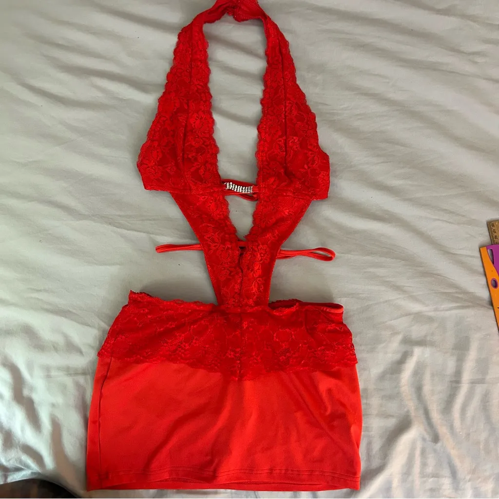 Shein XS Skort Dress, Mini Bodycon Red Lace Dress, Deep V, Open Back, Rhinestone - Image 4