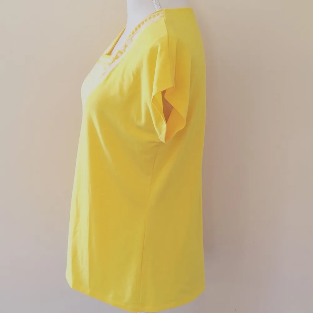 Ruby Rd yellow sequin tee size small - Image 3