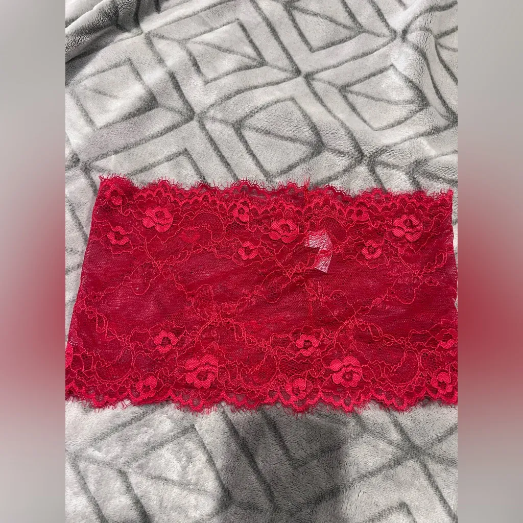 CHUNS Red Floral Lace Bandeau Top Size undefined - Image 4