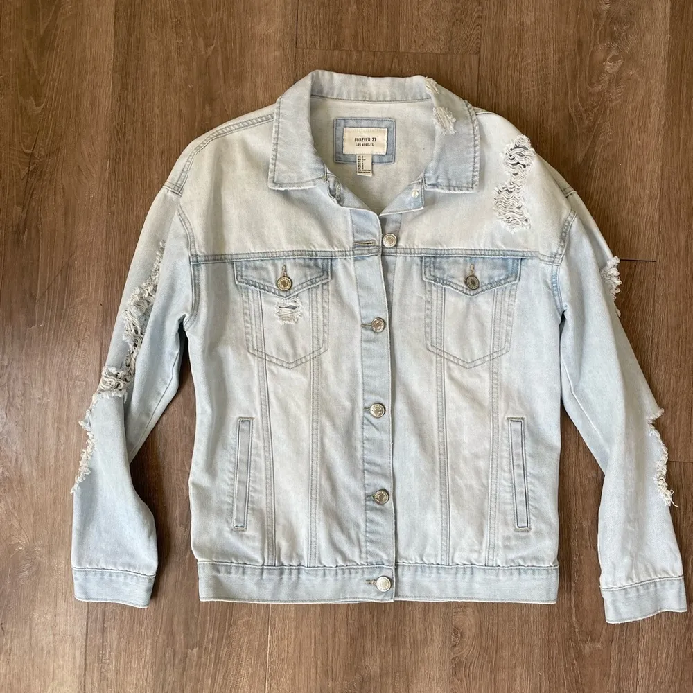 Forever 21 distressed light wash denim jean jacket  ~ holes 90s Y2K ~ Size Small - Image 7