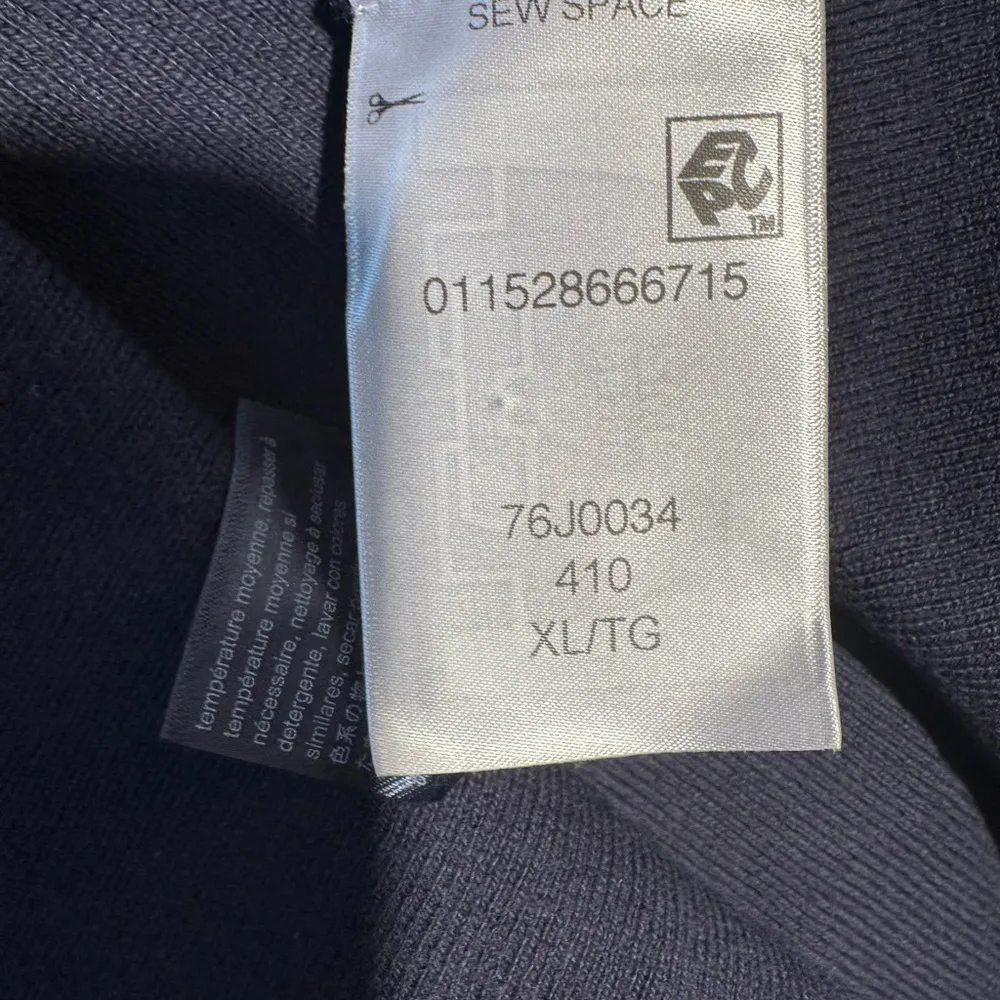 Tommy Hilfiger Womans long sleeve crewneck Sweater new with tags extra large - Image 3