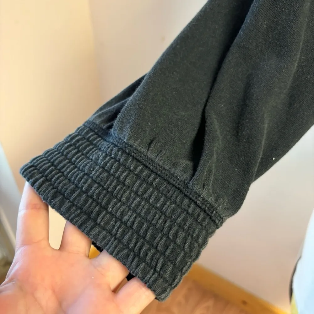 Vintage y2k 2000  Relaxed Fit Grey Cropped Zip Up Hooded Jacket size M - Image 4