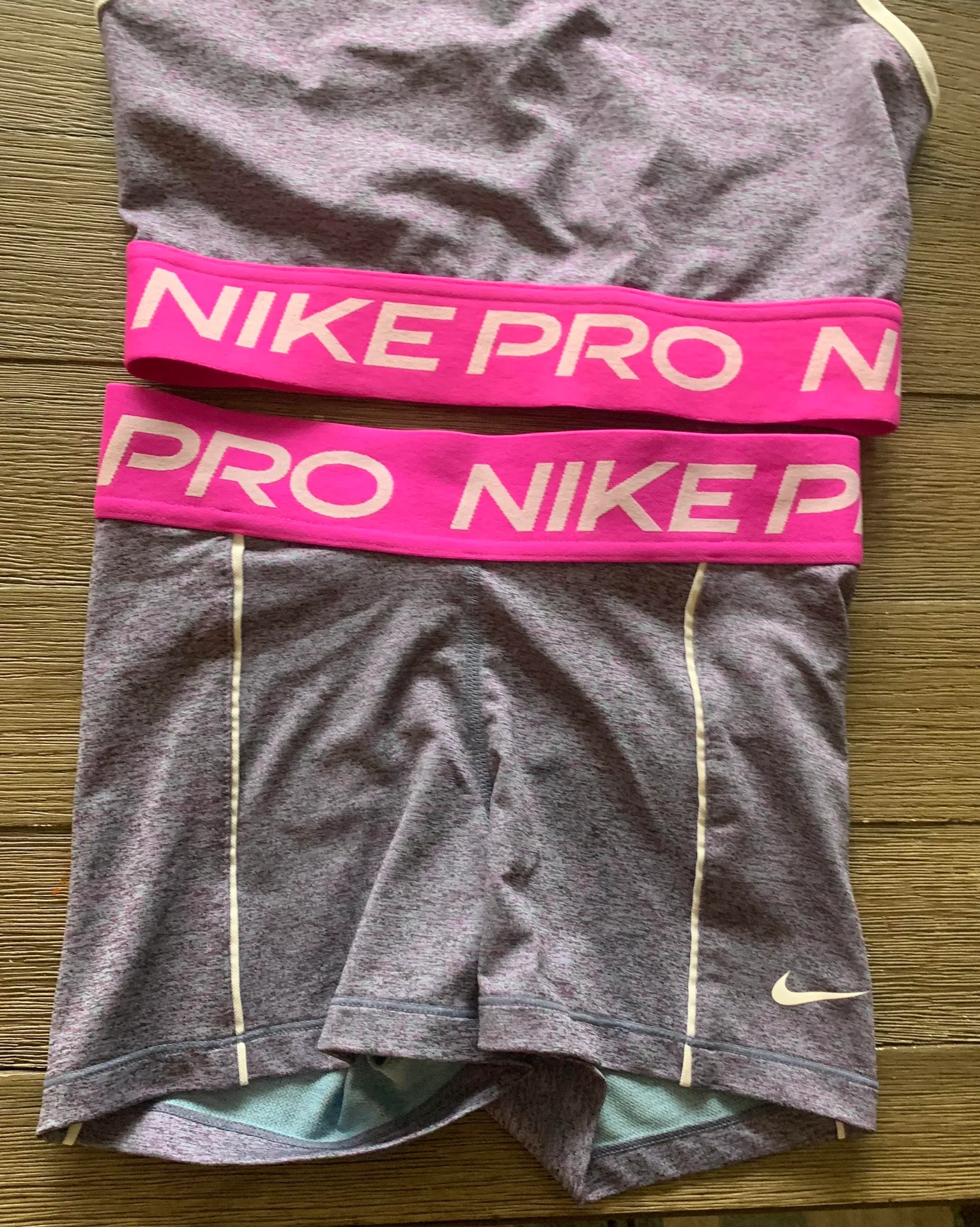 Nike Pro Set - Image 4