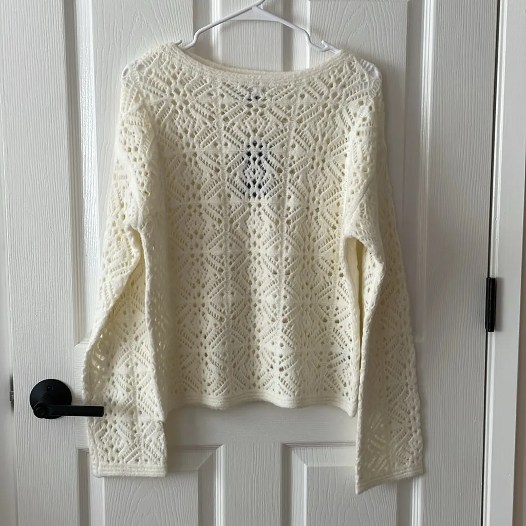 Universal Thread openwork sweater - Image 4