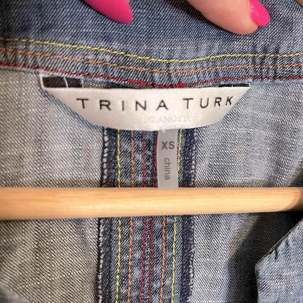 Trina Turk Chambray Shift Dress - Image 6