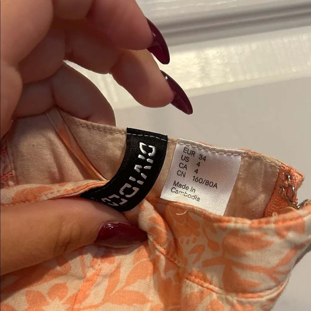 Divided Peach Floral Dress - Image 2