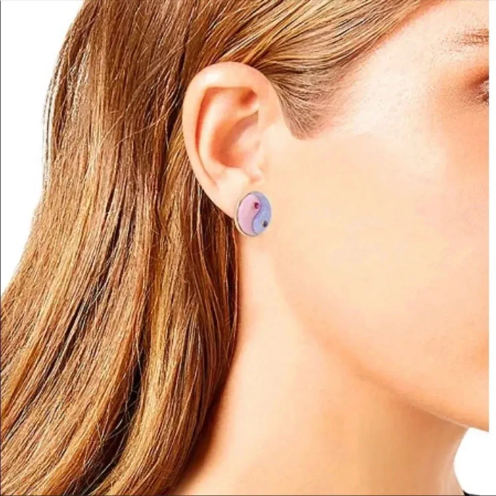 NIB BETSEY JOHNSON YIN YANG EARRINGS - Image 2