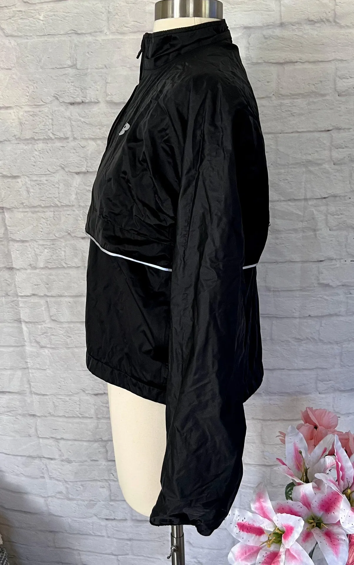 Windbreaker - Image 8