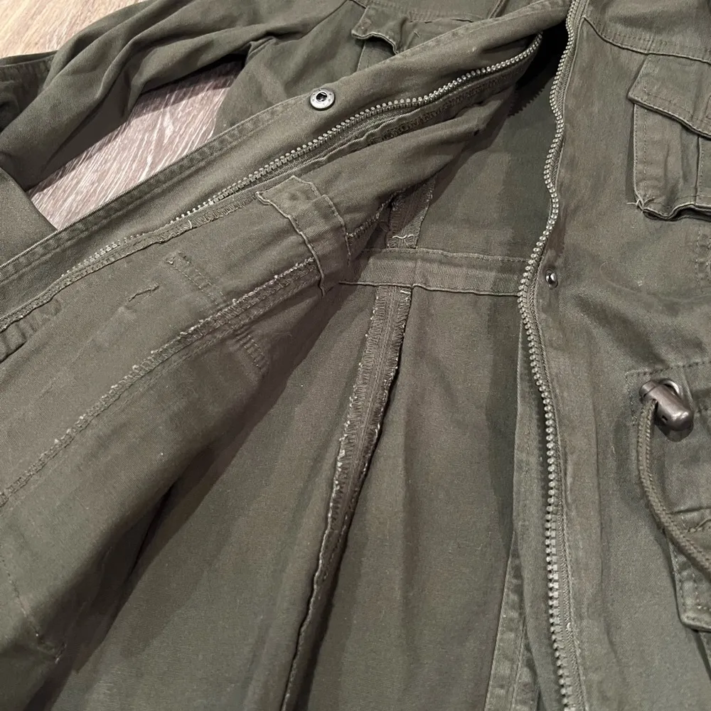 Sunset Lane Green Hooded Jacket - Image 3