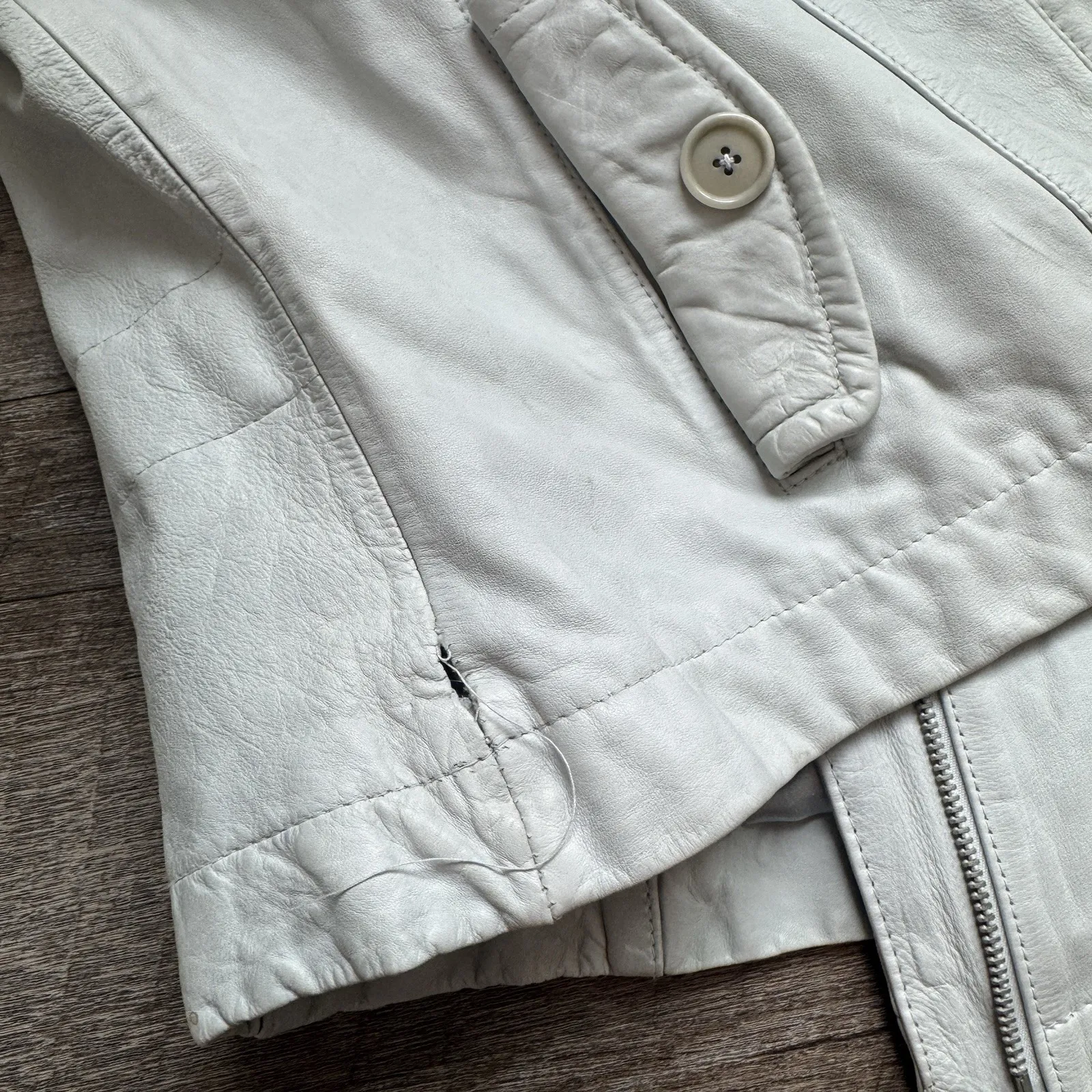 Club Monaco Women's Long Sleeve Mint Green Leather Bikers Jacket Size Small FLAW - Image 9