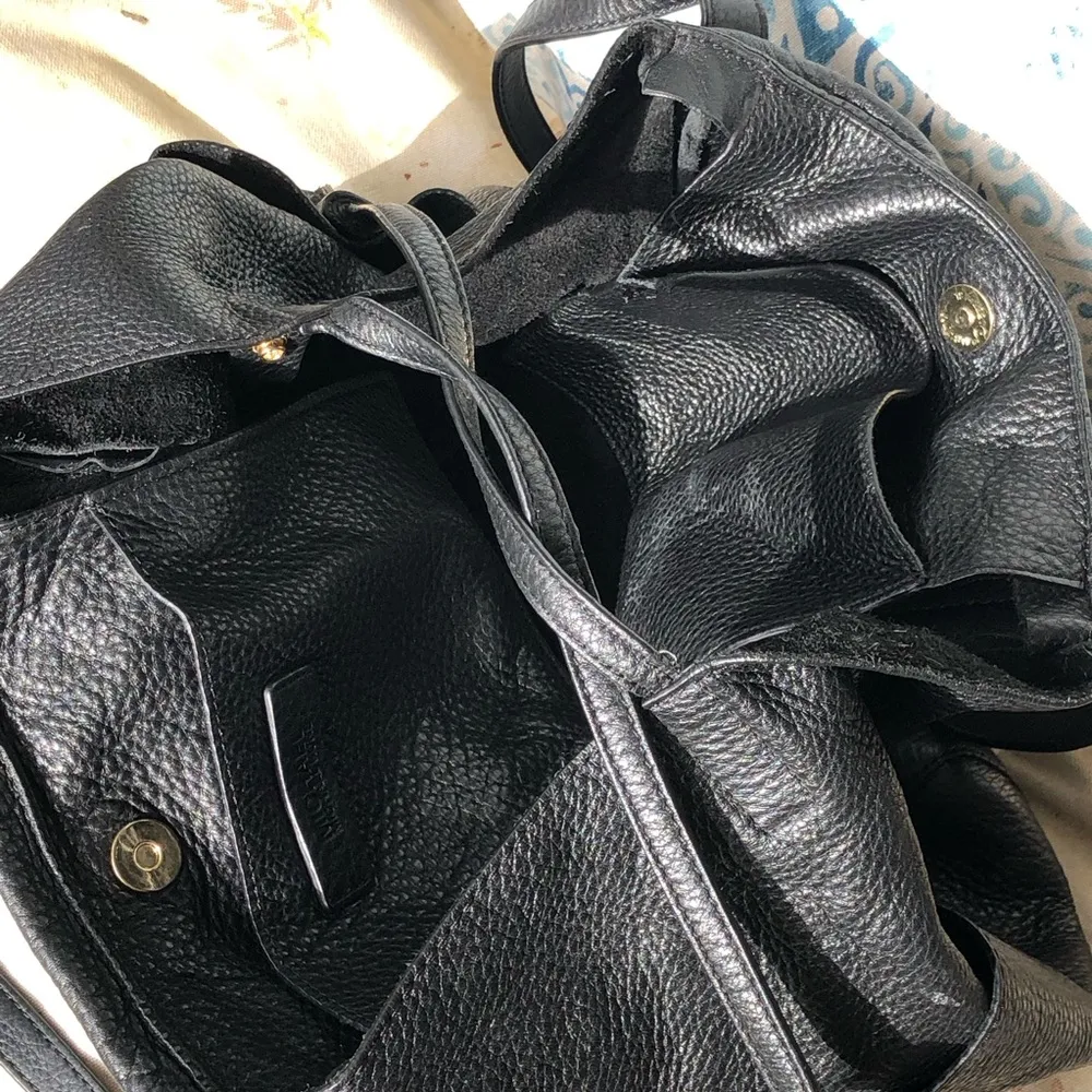 Michael Kors Ashbury Black Pebbled Leather Shoulder Bag - Image 12