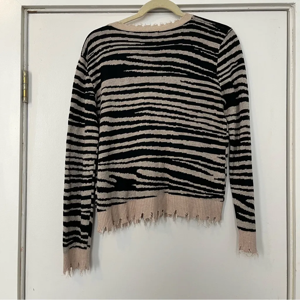 Fate Zebra stripe distressed knit sweater tan and black women’s medium wool - Image 7
