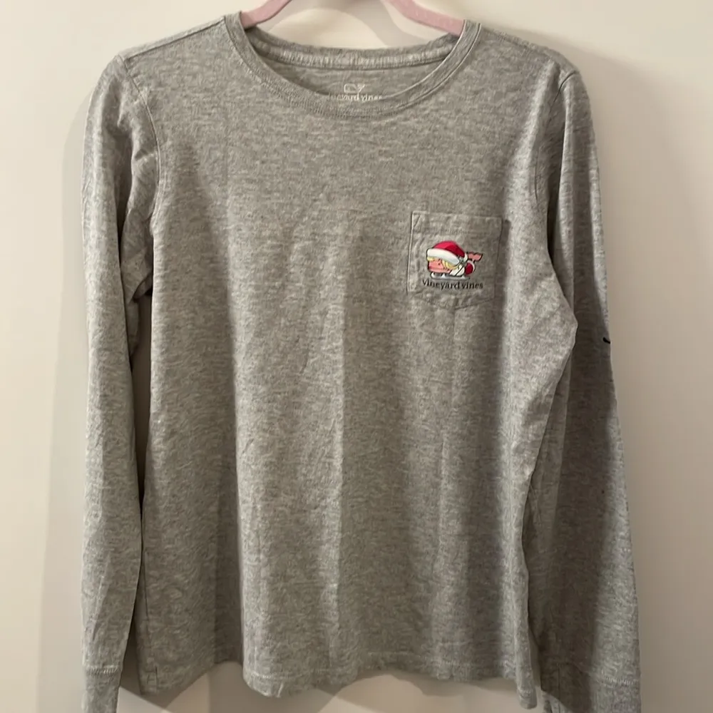 Vineyard Vines Mrs. Claus Long Sleeve tee - Image 4