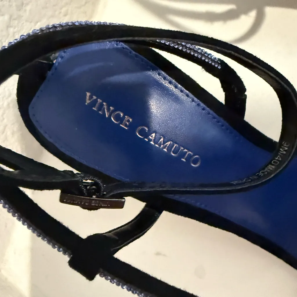 Vince Camuto Kressila Black Suede Blue Crystal Strappy Block Heel Sandals 9 NEW - Image 5