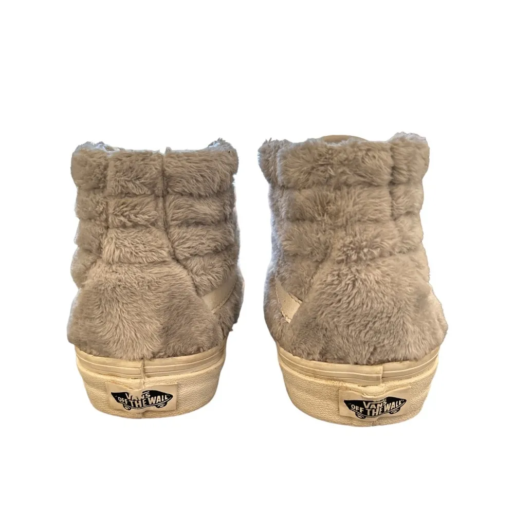 Gray‎ Grey Beige Vans sk8 hi Fuzzy furry
Women's 5 Brand new V98CF Hairy - Image 4