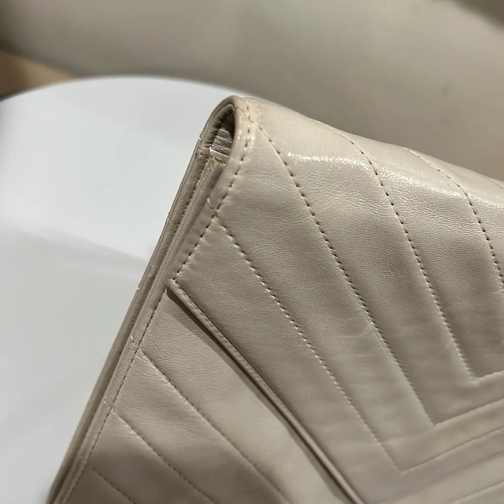 Yves Saint Laurent  YSL White Quilted Clutch EUC - Image 10