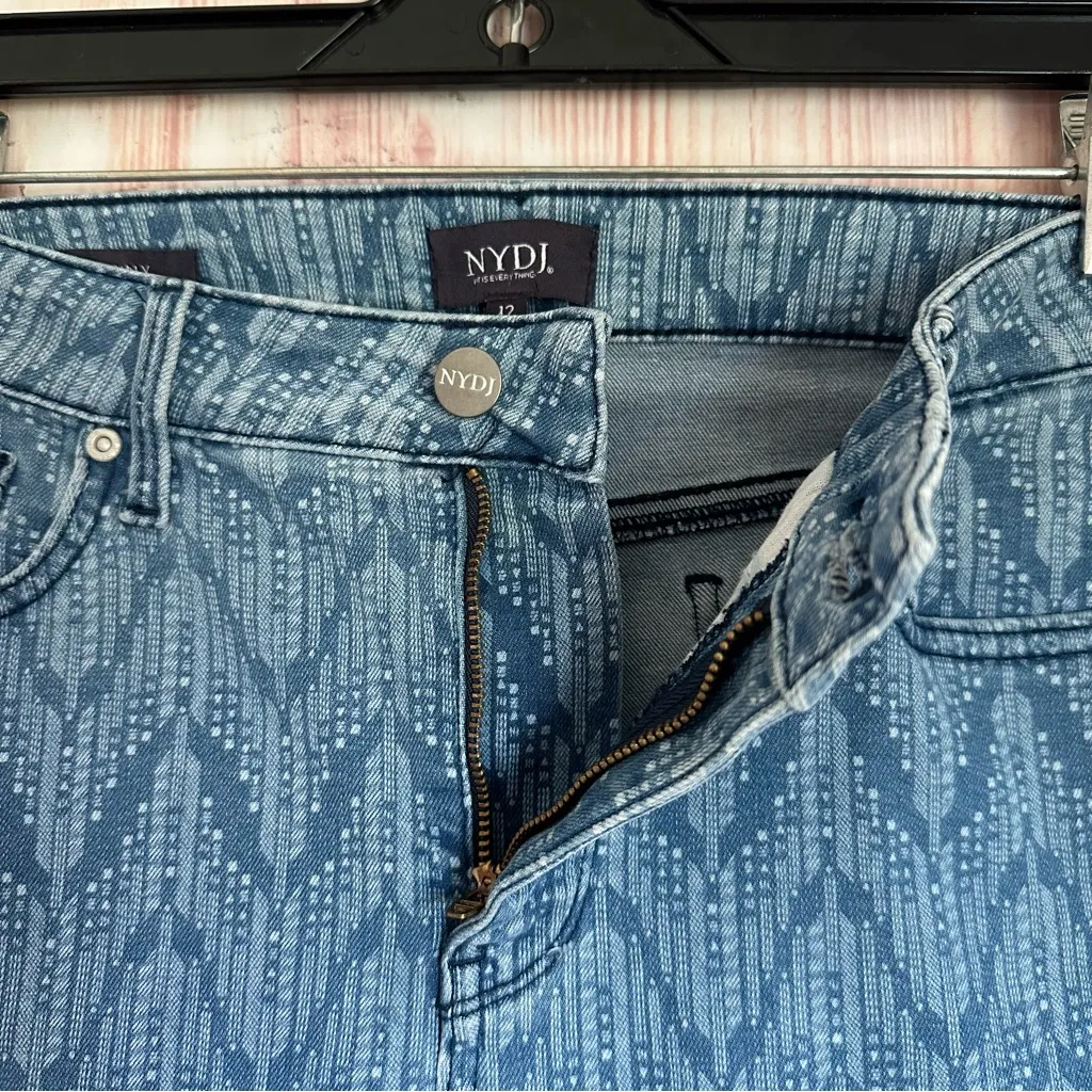 NYDJ Blue Arrowhead Ami Side Slit Skinny Ankle Jeans - Image 12