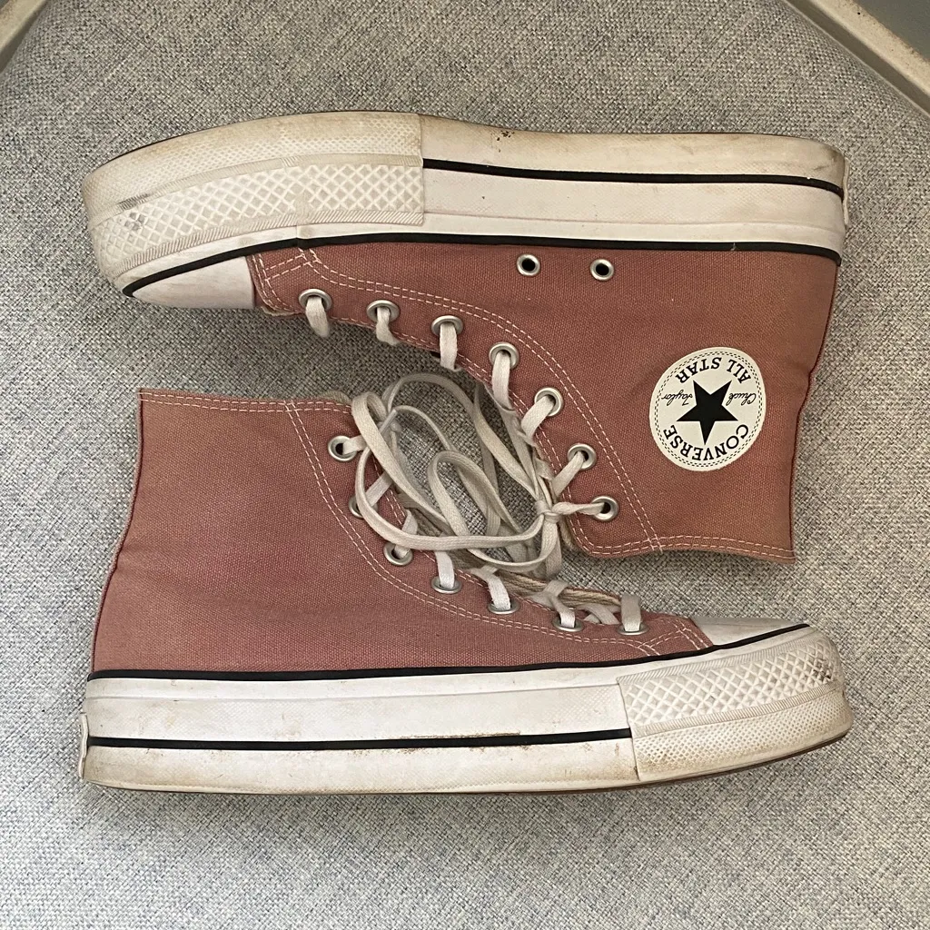 Converse High Tops in Dusty Pink - Image 4