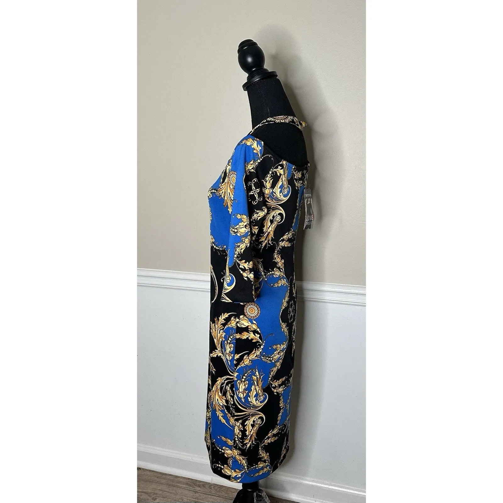 NWT Bold Elements Cut To Curve Women's Blue And Black Print Dress Size 12 - Image 4