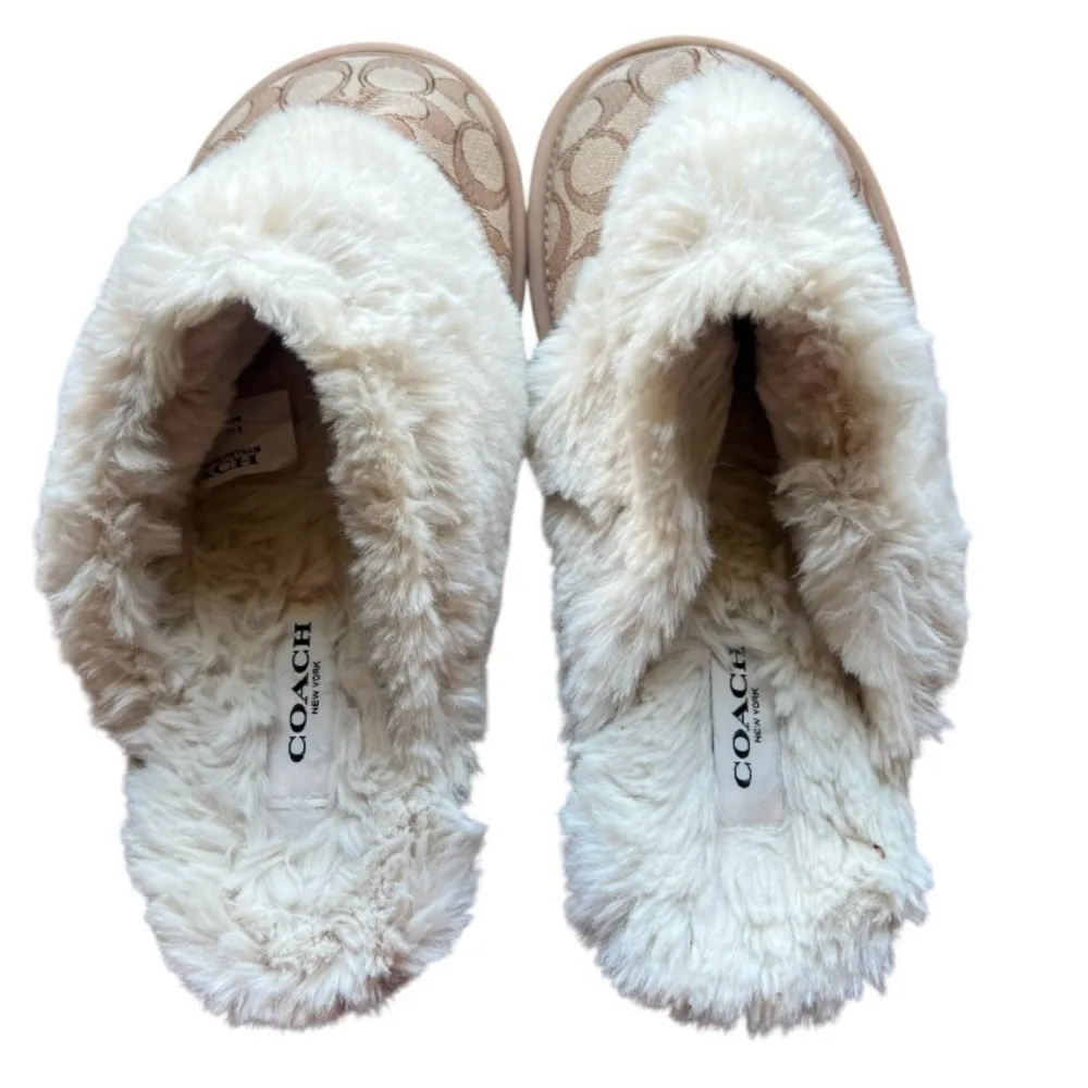 Coach Ziva Slippers Signature
Jacquard With Faux Fur In Khaki - Image 6
