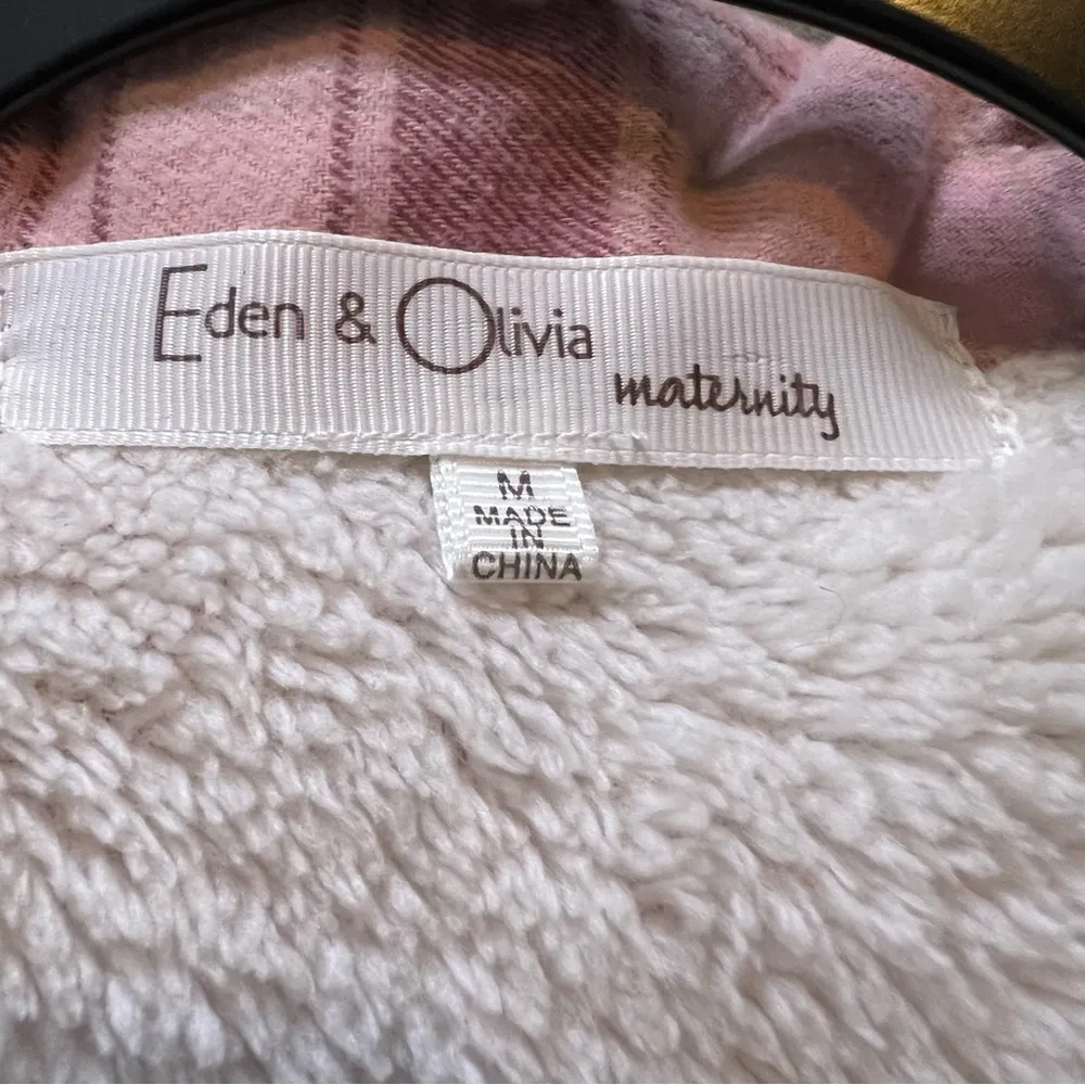 Eden&Olivia maternity plaid flannel/ fleece shirt/jacket - Image 2