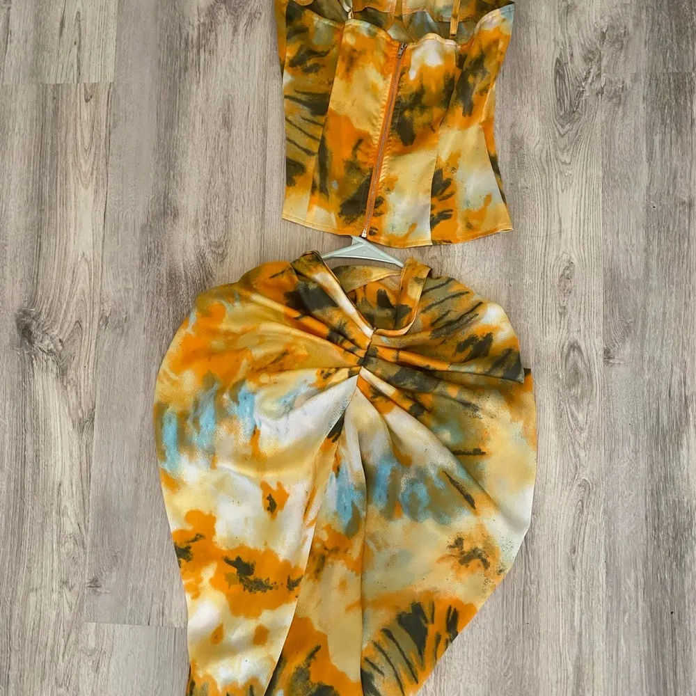 orange tie dye corset and midi skirt set - Image 3