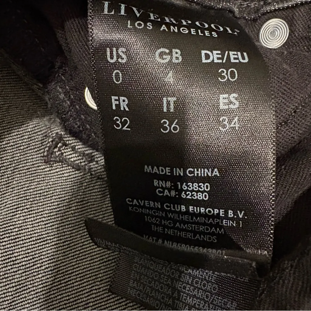 Liverpool Hannah Crop Flare Jeans Washed Black, Sz 0/25 - Image 11