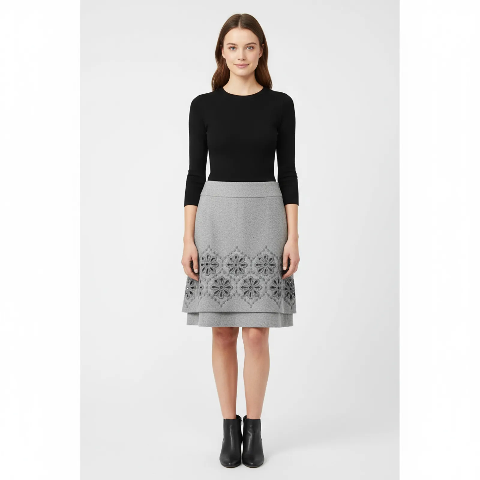 WEEKEND MaxMara Womens 6 Grey Embroidered Virgin Wool Tiered Floral Skirt - Image 2