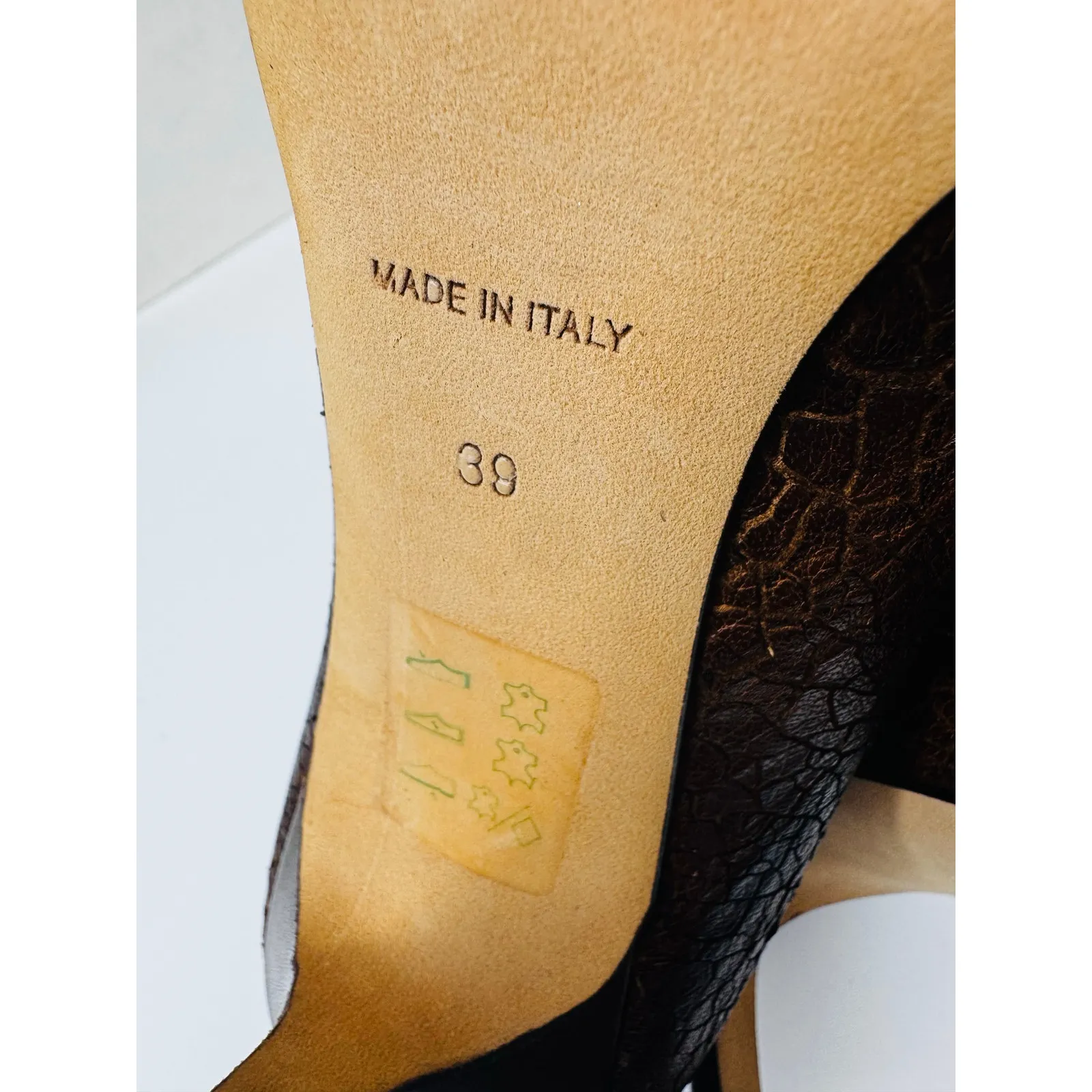 Christian Dior Gradient Brown Textured Leather Buckle Peep Toe Pumps Heels sz 39 - Image 4