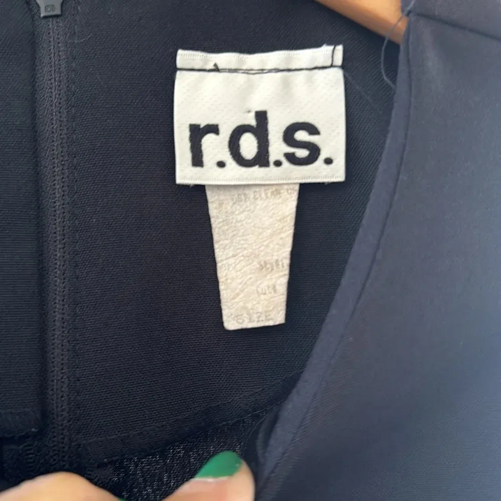 Black vintage dress with oval attached belt Size M - Image 2