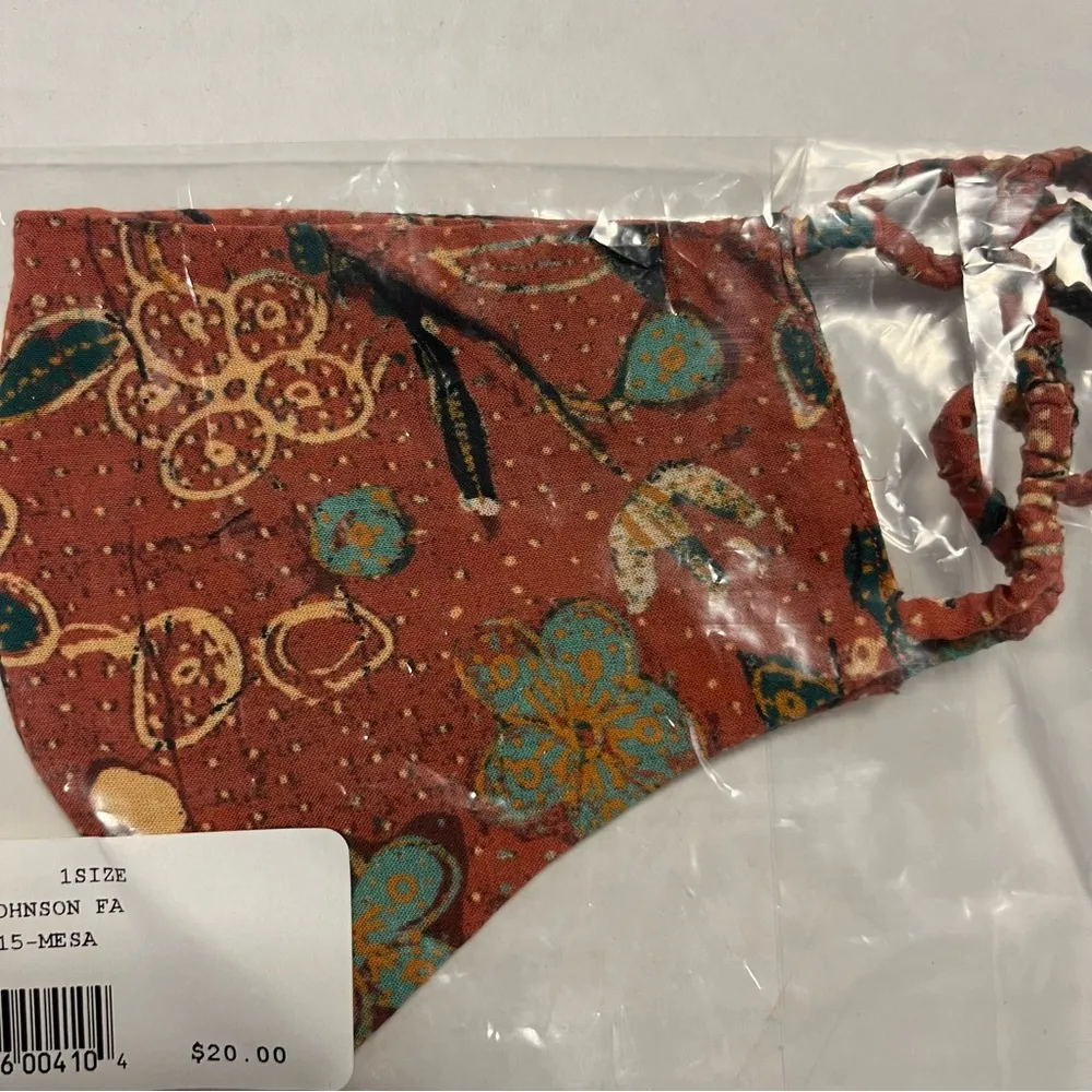 Ulla Johnson Face Mask in Mesa Floral Pattern Reversible NEW in Packaging - Image 5