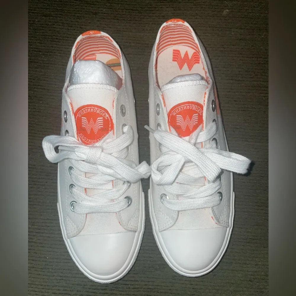 Whataburger White Canvas Sneaker Men’s Size 5/Women’s Size 7.5 US shoes white - Image 5