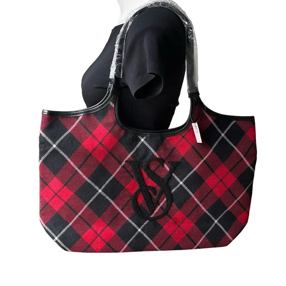 NWT, Victoria Secret Sherpa Logo Plaid Tote Weekender Bag 2023 - Image 2
