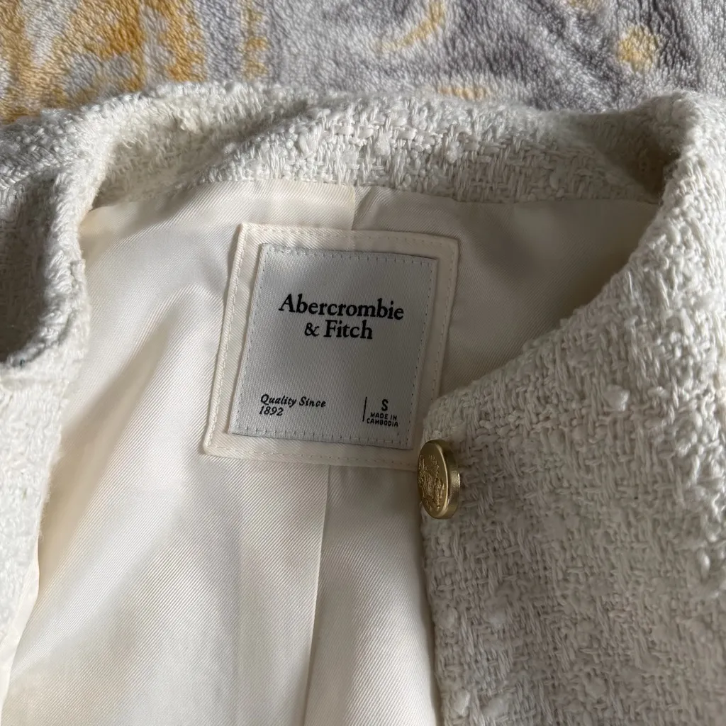ABERCROMBIE & FITCH | COLLARLESS CROPPED TWEED JACKET IN WHITE SMALL - Image 5