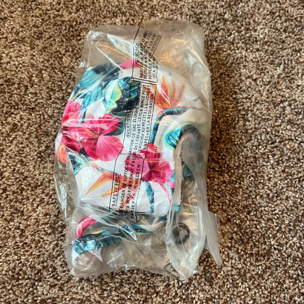 NWT Palm Paradise Bikini Top White Size undefined - Image 6