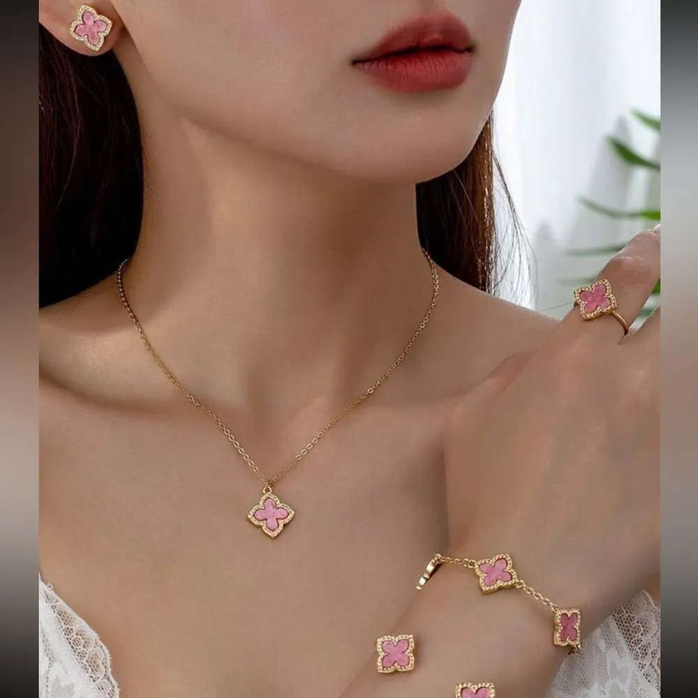 • Alhambra clover 5 piece jewelry set pink necklace bracelet earrings ring Gold - Image 4