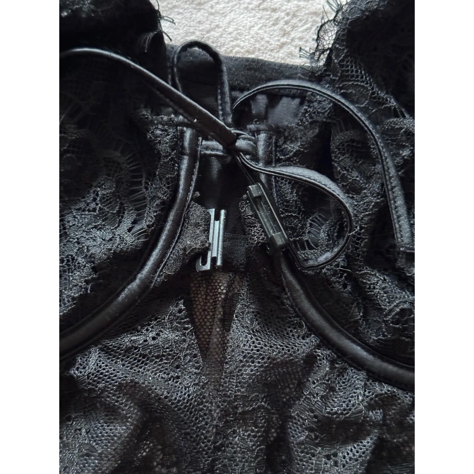 VICTORIA'S SECRET BLACK LACE SCOOP‎ BABY DOLL TEDDY LINGERIE Size M DD - Image 3