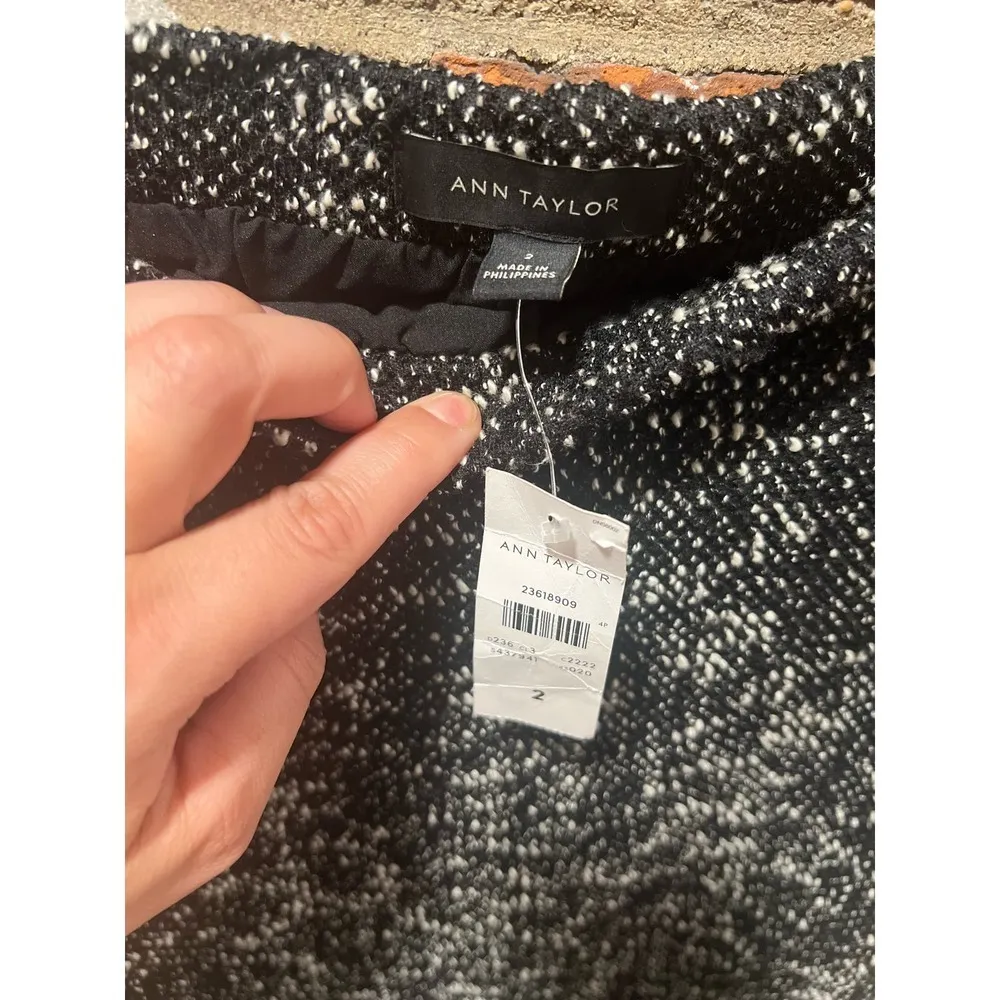 NWT Ann Taylor  Knit Pencil Skirt 2 Corpcore business casual Office Looks - Image 4