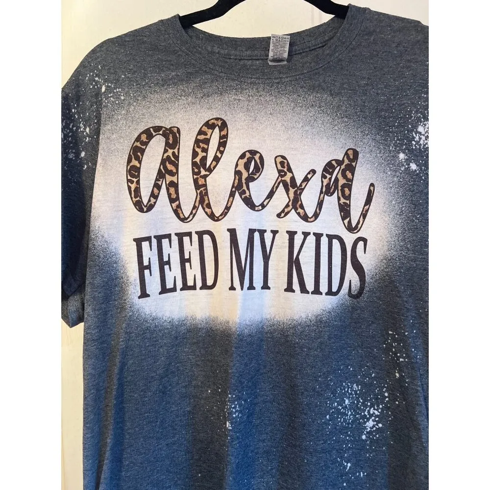 "Alexa Feed My Kids" Distressed Graphic T-Shirt Medium Gildan Softstyle Gray Cot - Image 2