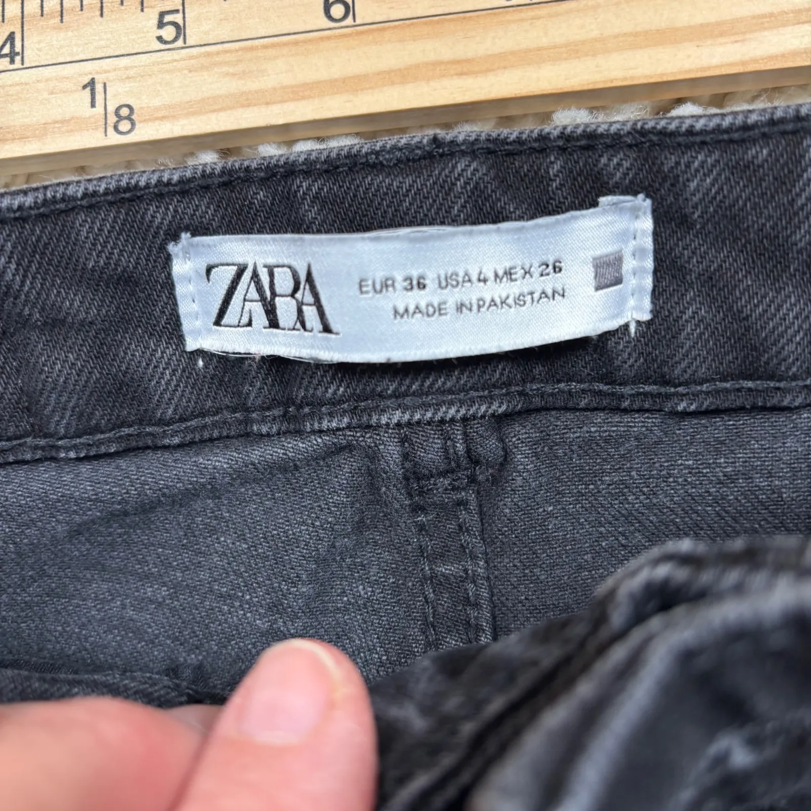 ZARA Women Black High Waisted Straight Leg Denim Jeans Size 4 - Image 6