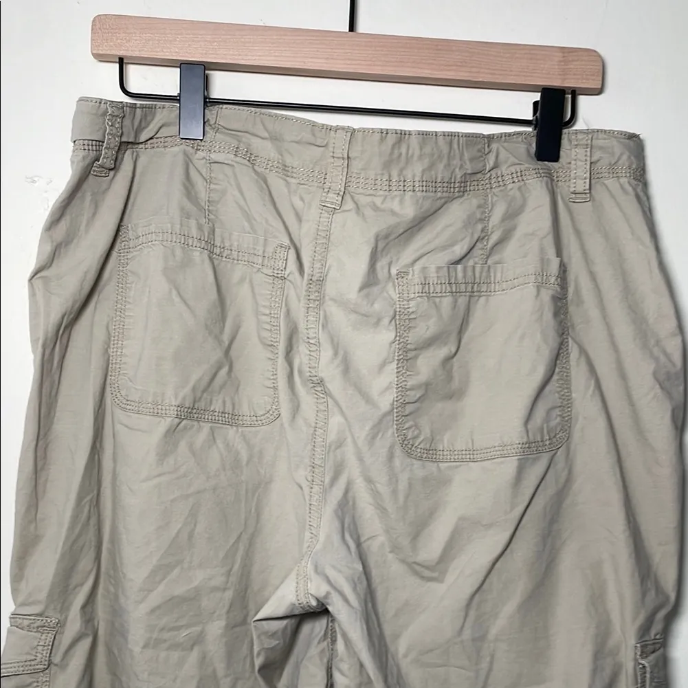 St. John's Bay Tan Cargo Jeans Relaxed Fit - Image 5