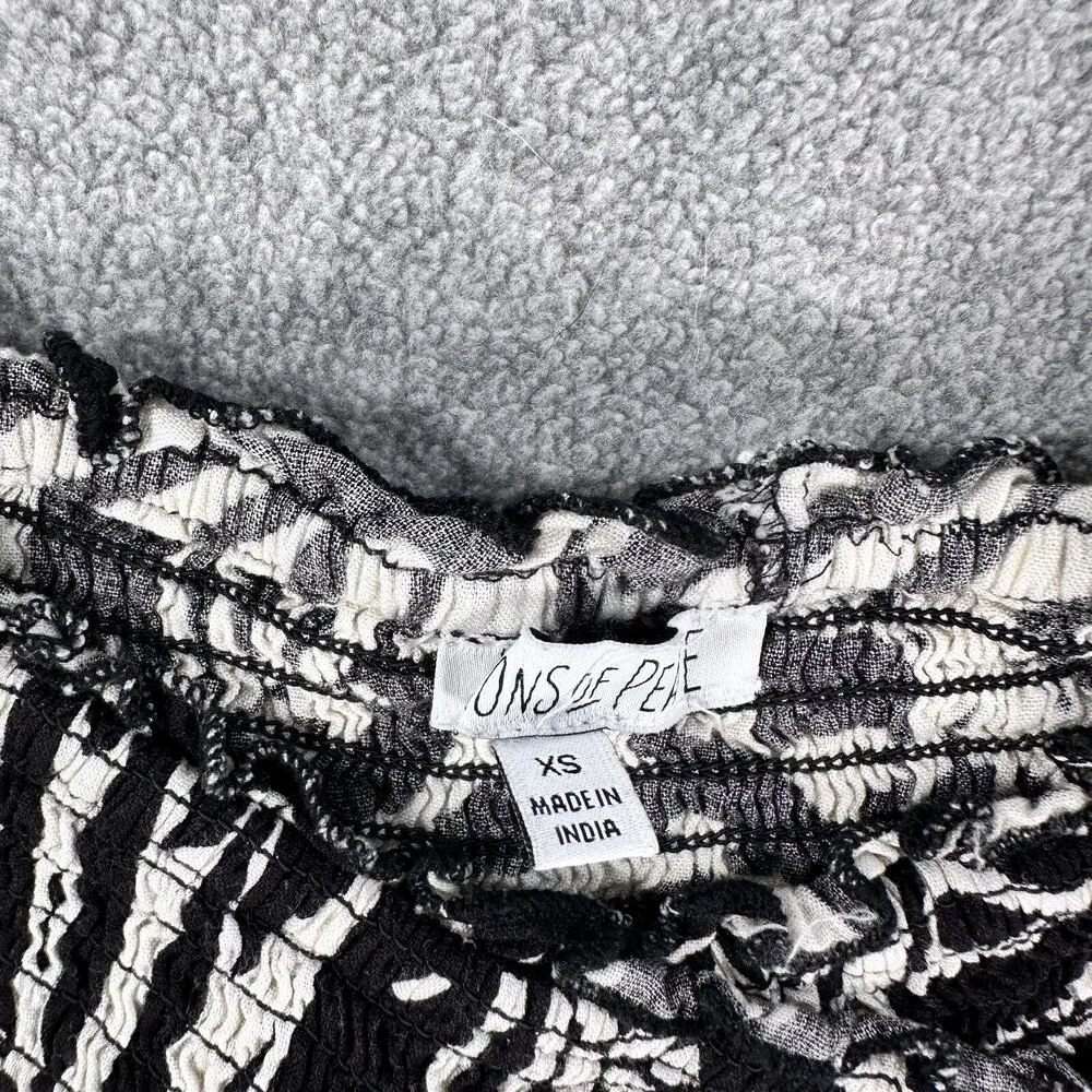 Patrons Of Peace Wide Lege Jumpsuit Women's XS Black/White Cropped Ruffle Boho - Image 3