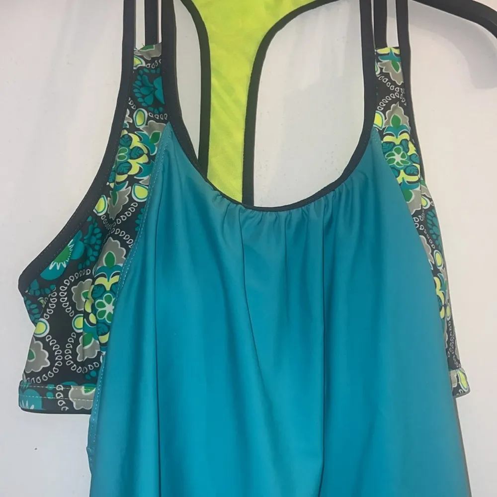 Tankini Bathing Suits for Women Sport Swimsuit Women Athletic Swimsuit top Size M - Image 8