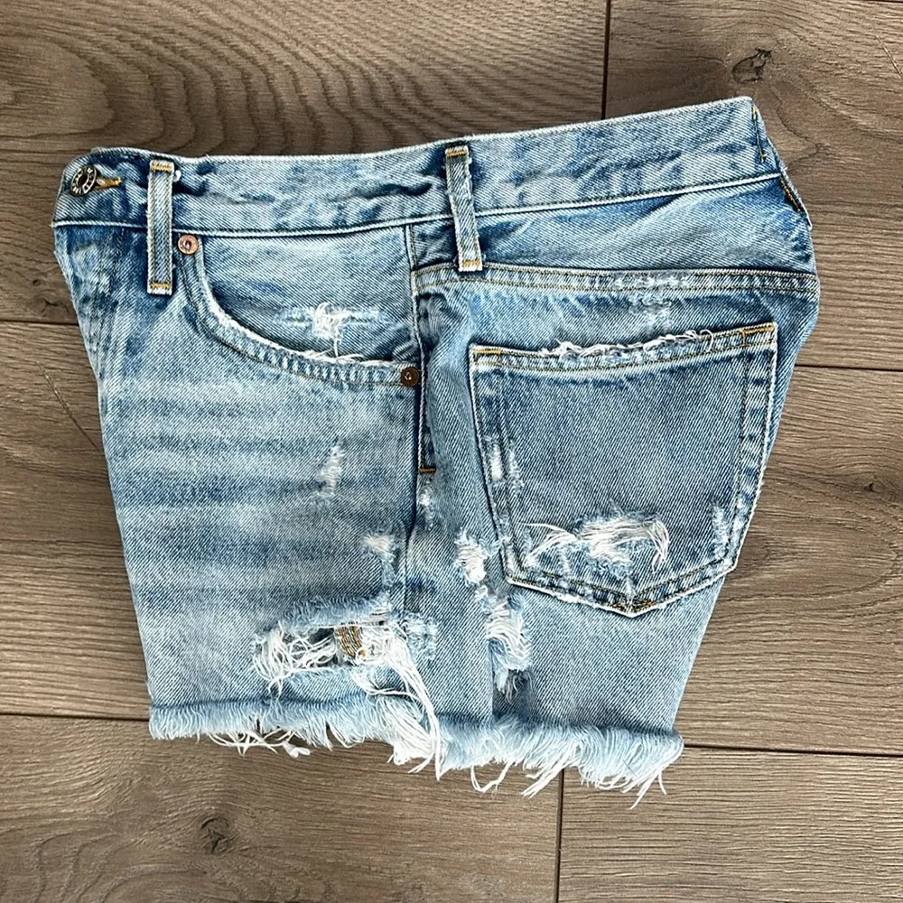 Agolde High Rise Distressed Frayed Button Fly Blue Jean Shorts Size 24 - Image 2