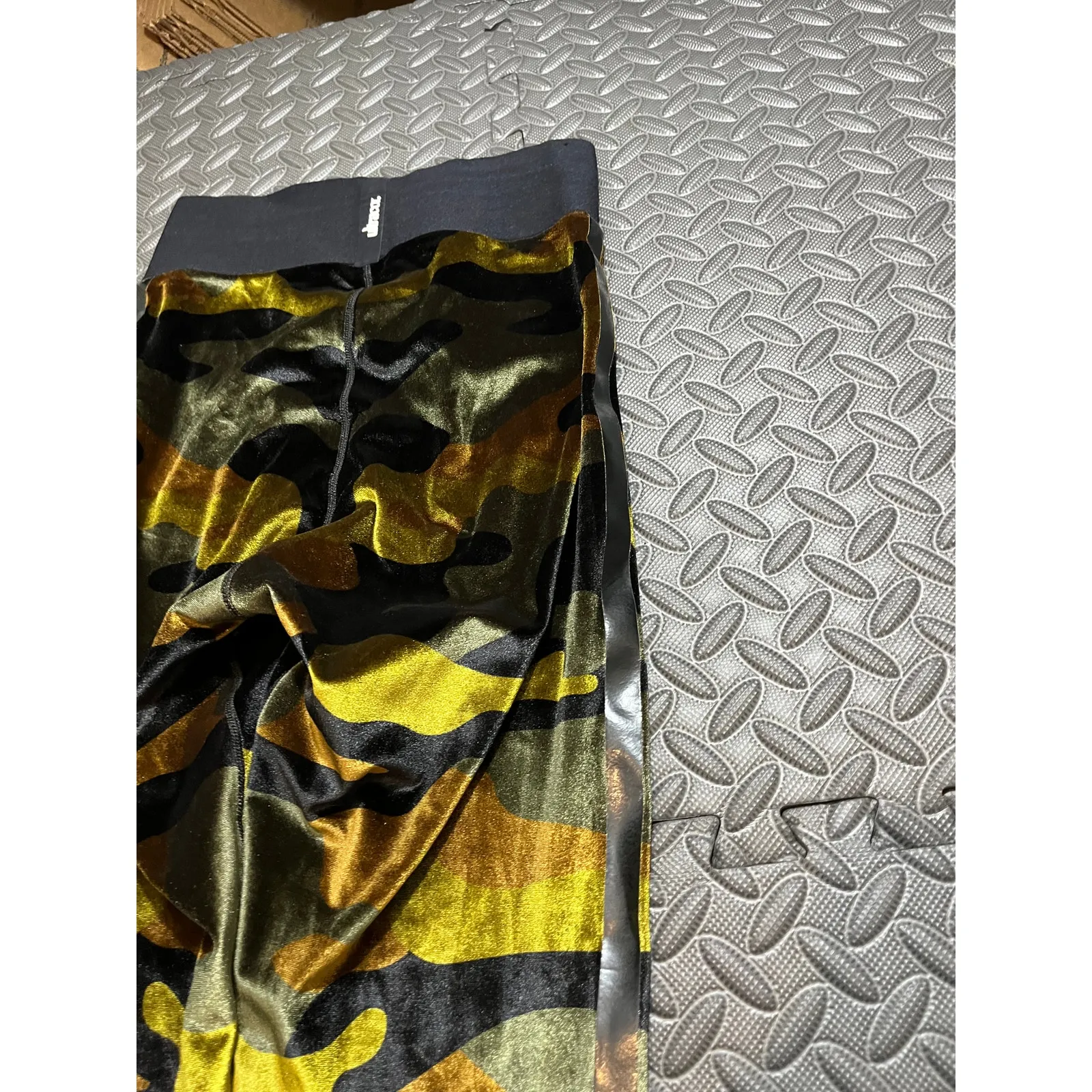 Ultracor Yellow Black Velour‎ High Rise Leggings Yoga Athletic Womens Size Small - Image 6